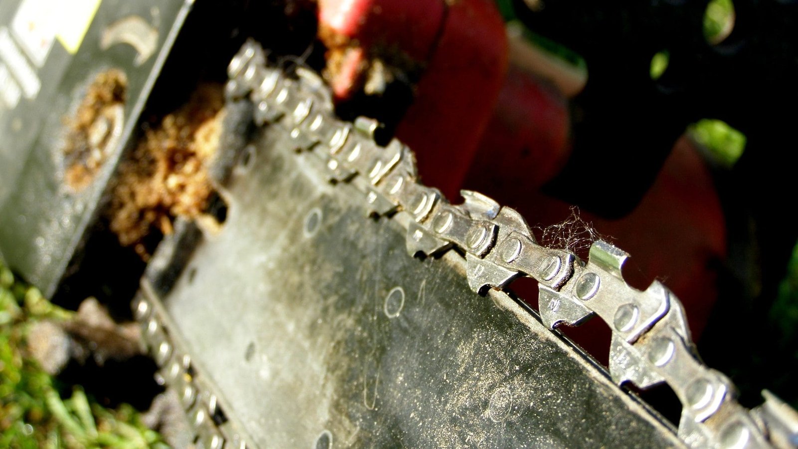 What Type Of Chain Do I Need For A Chainsaw Mill The Farming Guy